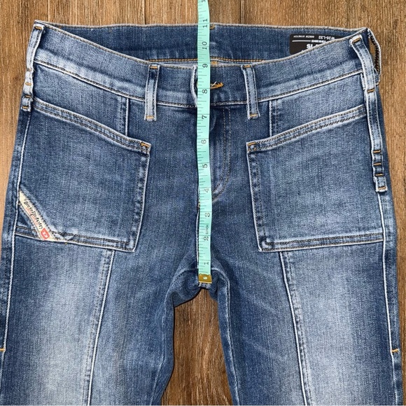 Diesel Women's Ankle Straight Leg Blue Jeans mid rise - Picture 5 of 14